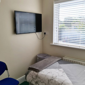 room_to_rent_leixlip_single_room_3 single room to rent leixlip tv in corner